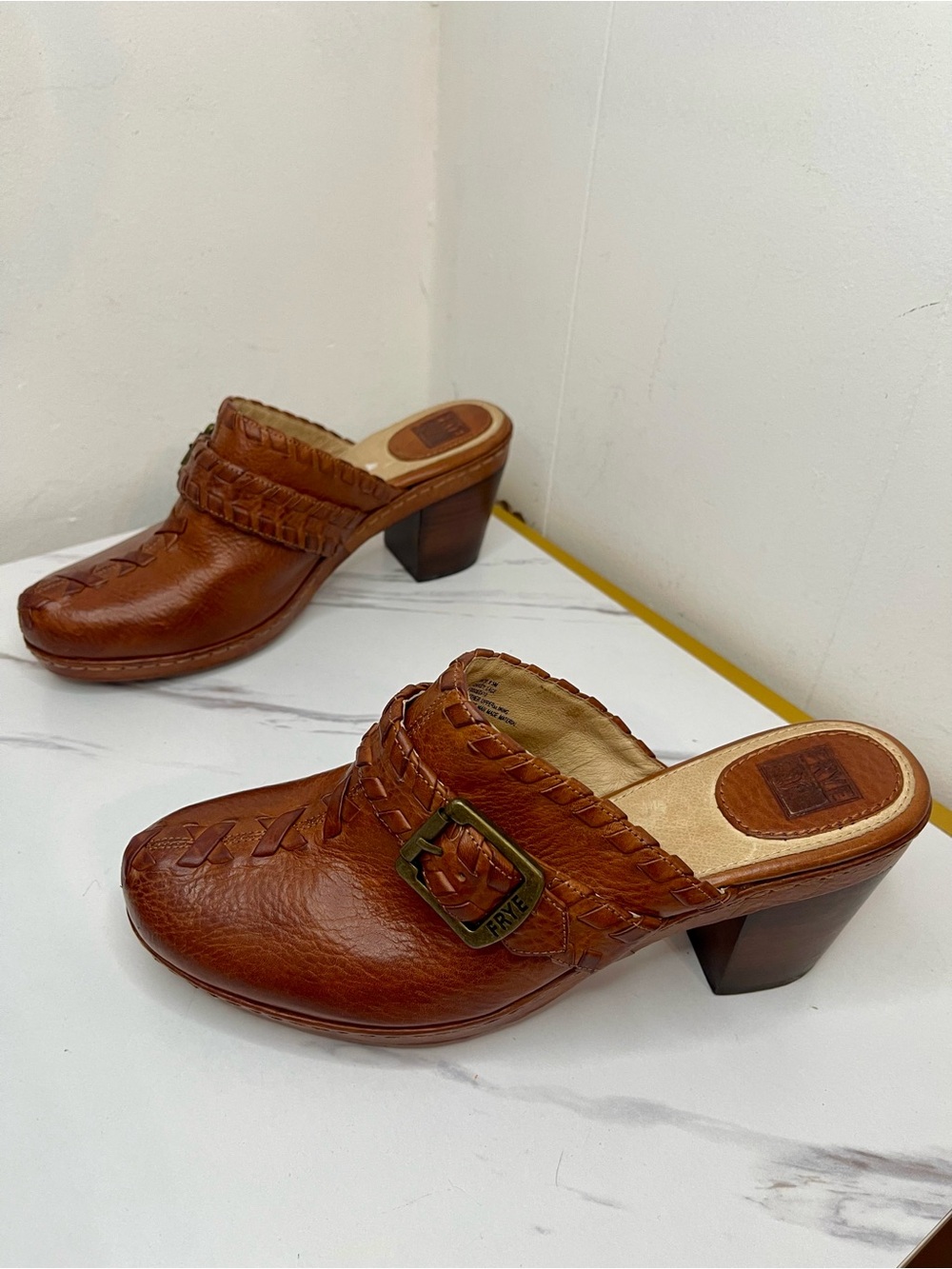 Frye Womens Candy Heeled Clogs Mules Sz 9.5 Brown Leather Harness Buckle Stitch
